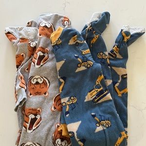 Carter’s Footie PJs (4T)